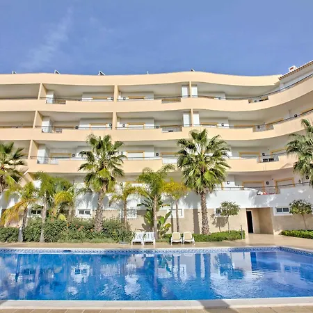 Apartment Palm Tree With Pool By Homing Lagos
