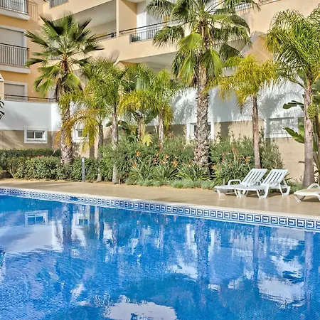 Palm Tree With Pool By Homing Apartment